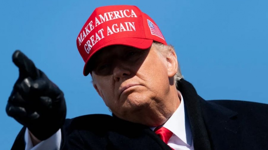 Η ώρα της αλήθειας για τον Trump - Θα δημοσιοποιήσει τη λίστα Epstein; Διχασμένο το κίνημα MAGA, κρτική από Carlson, Musk και Bannon