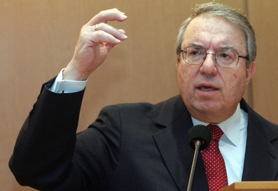 «Καμπανάκι» Μπαμπινιώτη: Συσσωρεύονται επικίνδυνα ψέματα γύρω από τη λεγόμενη «μακεδονική γλώσσα»