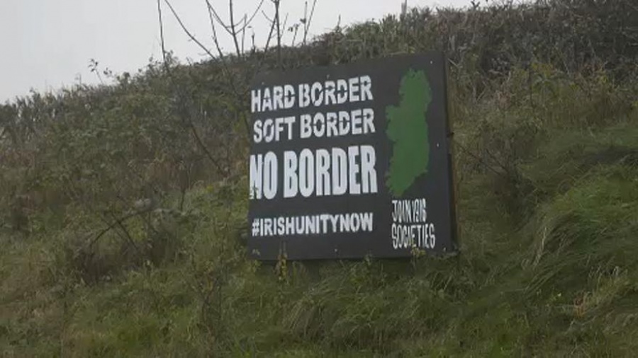 Brexit: Η Ιρλανδία δεν έχει σχέδια για «σκληρά σύνορα»