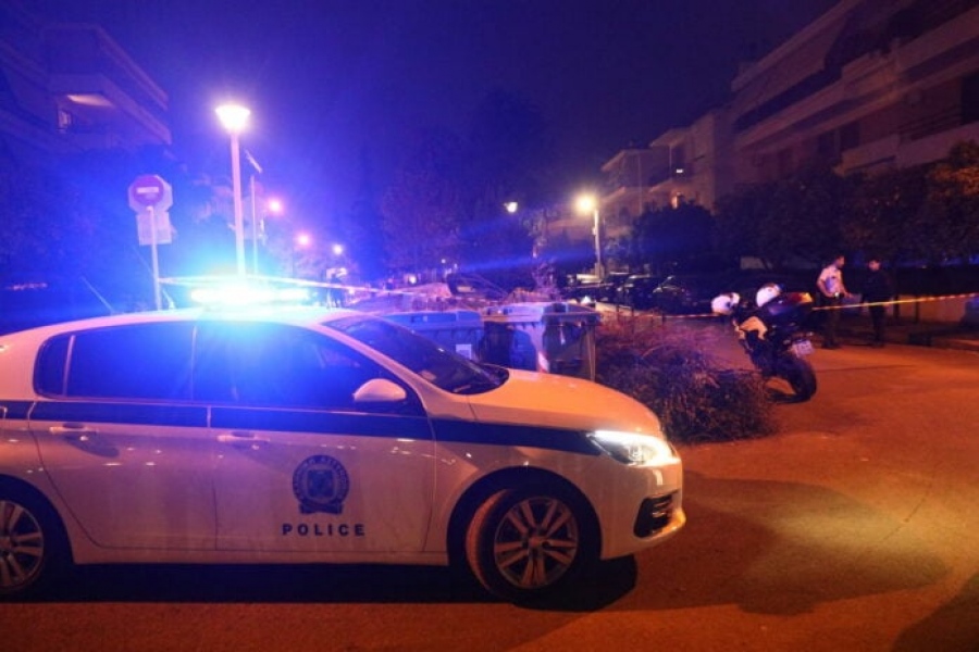 Εντοπίστηκε χειροβομβίδα δίπλα σε κάδο απορριμμάτων στον Κολωνό