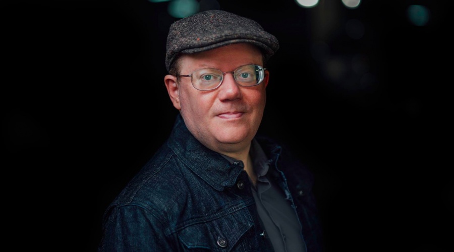 Ο ιδρυτής της Wikipedia καλεί σε παγκόσμια «απεργία» τους χρήστες των social media