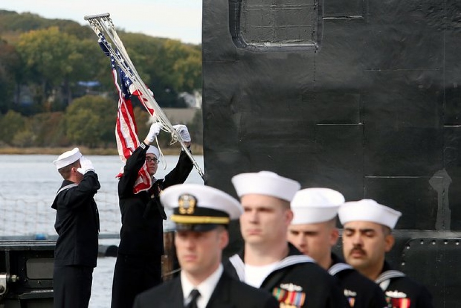 Το μυστικό υποβρύχιο-φάντασμα των ΗΠΑ σαπίζει σε αποβάθρα επειδή... συγκρούστηκε με βουνό