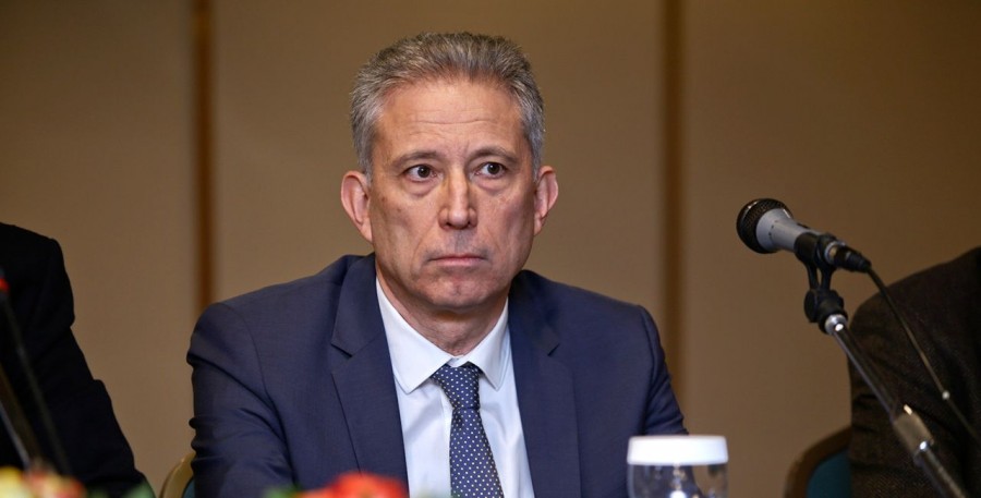 Χρυσόγονος: Αντισυνταγματική η γενική απαγόρευση των συναθροίσεων άνω των 4 ατόμων