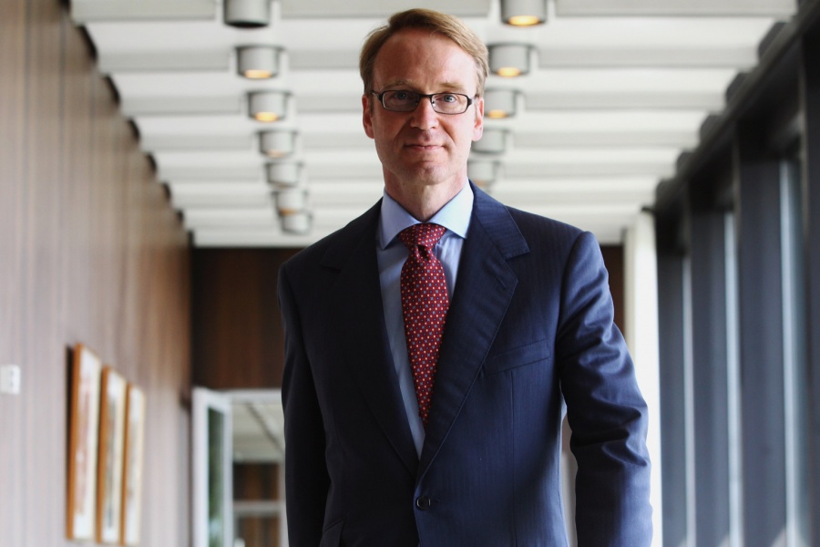 Η Merkel προκρίνει τον Weidmann (Bundesbank) για τη θέση του Draghi στην ΕΚΤ