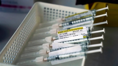 Γαλλία - Κορωνοϊός: 9 θάνατοι ηλικιωμένων μετά τον εμβολιασμό - Τι αναφέρουν οι αρχές