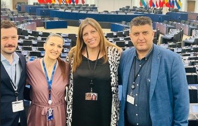 Η Ζωή έδωσε… ζωή στο Ευρωκοινοβούλιο – Έναρξη εργασιών από την Κωνσταντοπούλου με αιχμές για την Von der Leyen