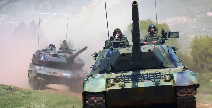 Επιθετικές επιχειρήσεις συγκροτήματος ίλης αρμάτων παρακολούθησε ο αρχηγός ΓΕΣ στην Αλεξανδρούπολη