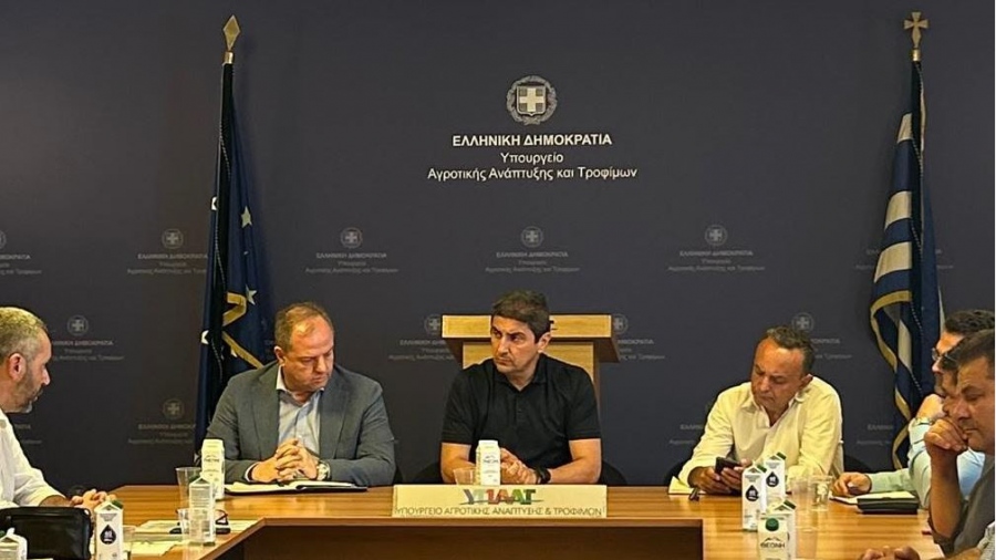 Αυγενάκης: Η ενίσχυση του συνεργατισμού αποτελεί τη ραχοκοκαλιά της αγροτικής πολιτικής της κυβέρνησης