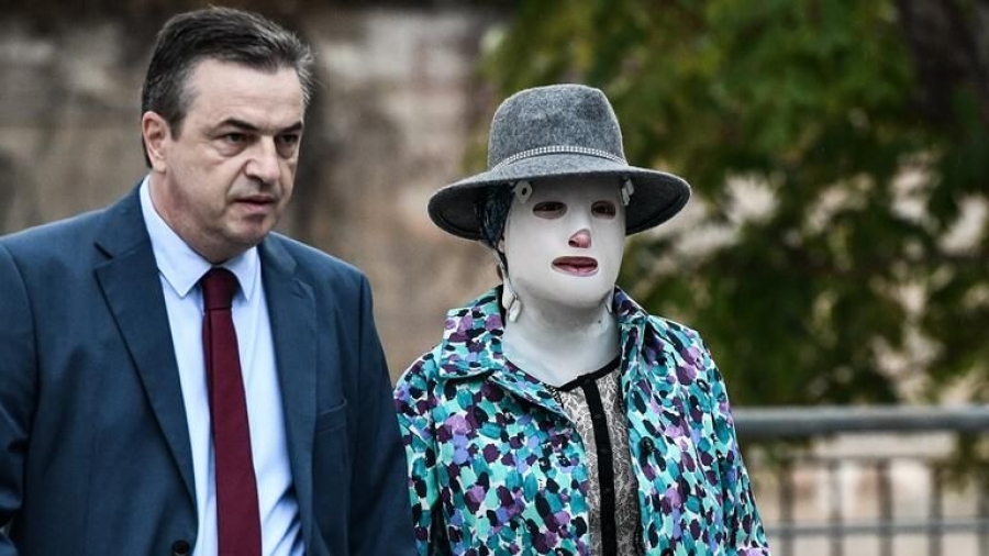 Δίκη για επίθεση με βιτριόλι - Η πρώτη αντίδραση της Ιωάννας μετά την απολογία της κατηγορούμενης