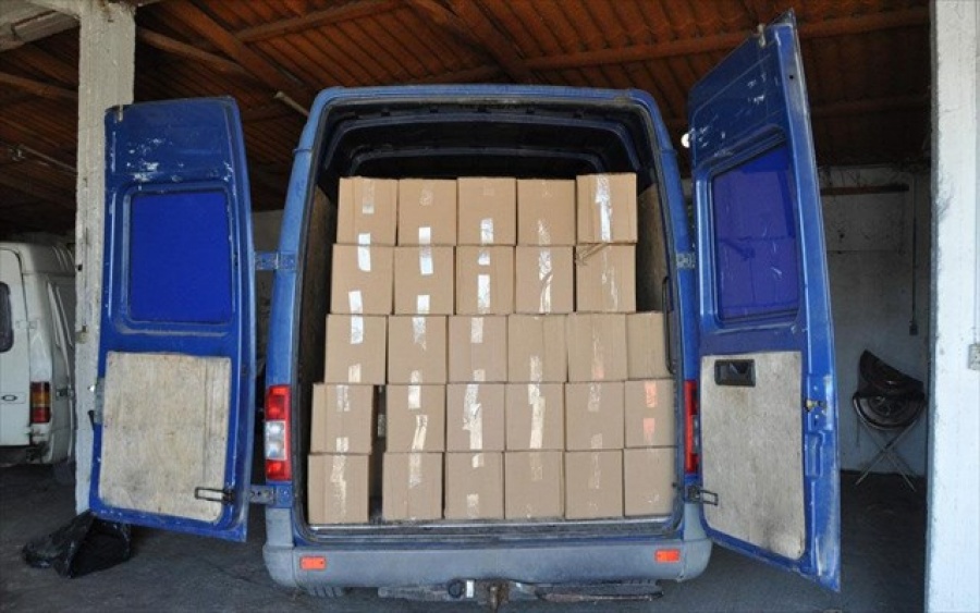 Στο φως κύκλωμα διακίνησης λαθραίων καπνικών προϊόντων στη Θεσσαλονίκη