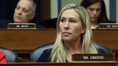 Greene (ΗΠΑ):  Δεν έχουμε χρήματα για την Ουκρανία – O Zelensky μας παρασέρνει σε πόλεμο με τη Ρωσία