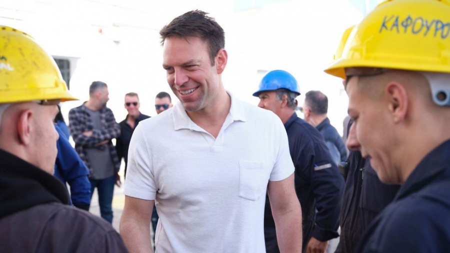 Κασσελάκης από Σύρο: Οι ξένες άμεσες επενδύσεις έχουν μειωθεί σε σχέση με πέρσι 40% - Επιλεκτική η κυβέρνηση στο τι θέλει να ελέγχει