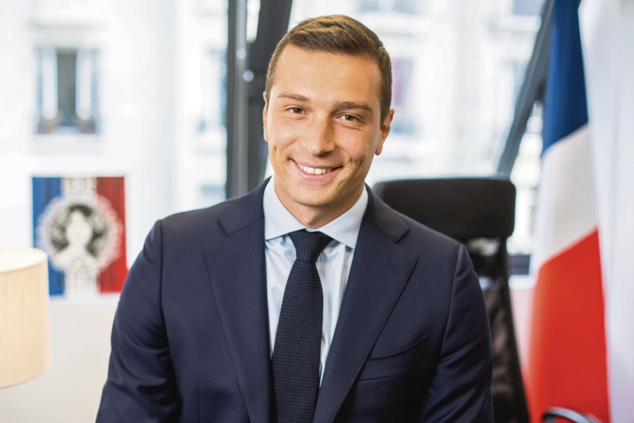 Πολιτικός σεισμός στη Γαλλία - Ο Bardella φαβορί στις προεδρικές εκλογές του 2027 με 36%