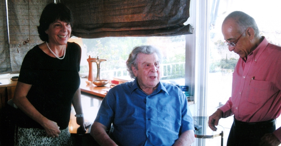 «Μίκης Θεοδωράκης – Η Αυτοβιογραφία»: η COSMOTE TV παρουσιάζει τη ζωή, την πορεία & το έργο του μεγάλου συνθέτη