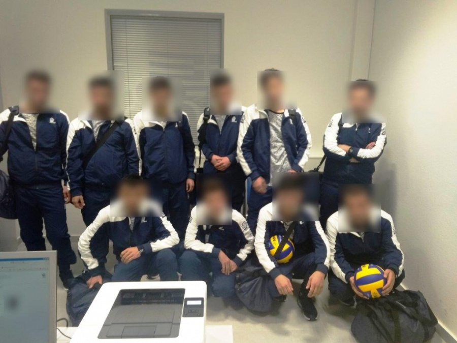 Δέκα Σύροι προσπάθησαν να φύγουν παράνομα από το «Ελ. Βενιζέλος», ντυμένοι ως αθλητές
