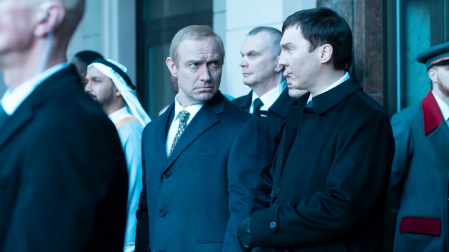 Απίστευτη μεταμόρφωση - Στη δημοσιότητα οι πρώτες φωτογραφίες με τον Jude Law στον ρόλο του... Vladimir Putin (photos)