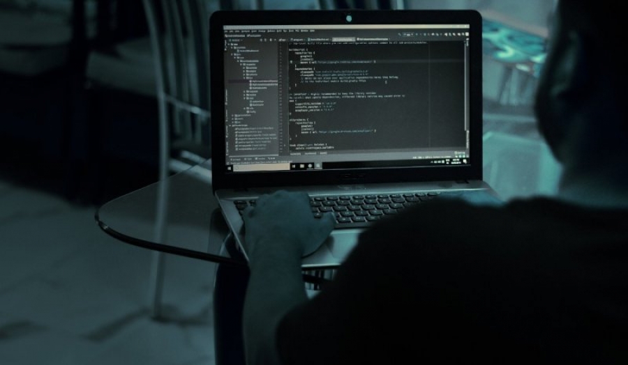 Eurostat: Ένας στους 2 Ευρωπαίους δηλώνει πως τρομάζει από τις κυβερνοεπιθέσεις