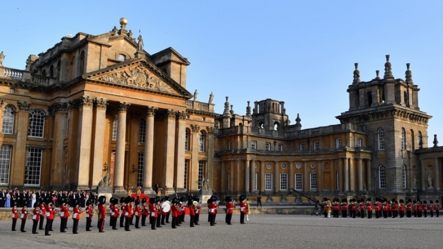 Βρετανία: Το «τόξο των συγκρούσεων» στο επίκεντρο Συνόδου Κορυφής με ΕΕ