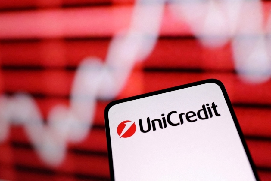 Unicredit: Μικτή εικόνα και σύννεφα για την οικονομία της Ελλάδας – Αναθεώρηση επί τα χείρω του ΑΕΠ, στο 1,3% το 2024