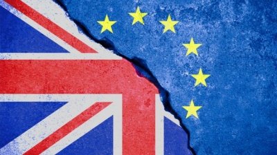 Οι Βρετανοί θέλουν τώρα να παραμείνουν στην ΕΕ – Υπέρ της παραμονής το 54%