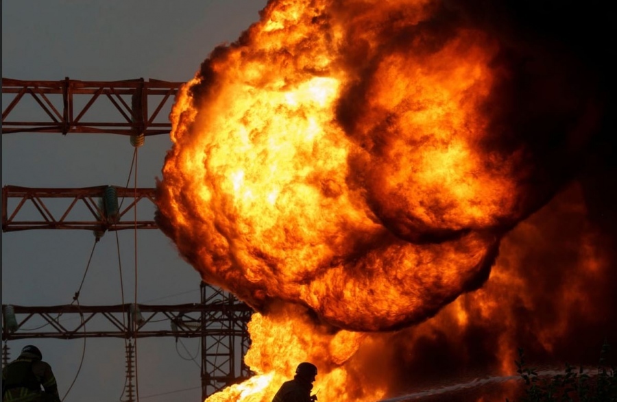 The Black Sea in flames: NATO, Ukraine strike foreign ships - Russia's warning: They have crossed the point of no return