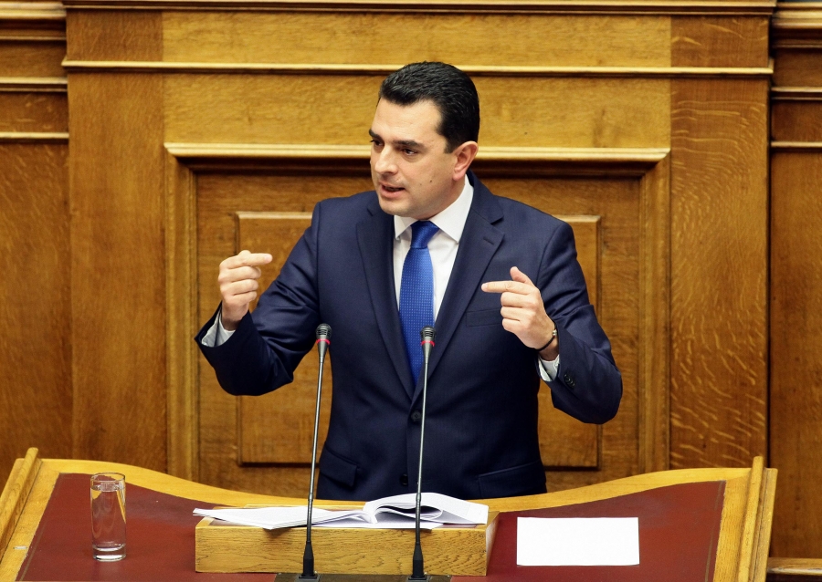 Σκρέκας (ΥΠΕΝ): Τέλη Οκτωβρίου 2021 το πλαίσιο για τις πλωτές εξέδρες αιολικών πάρκων