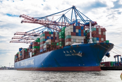 Γερμανία: Συμβιβασμός για συμμετοχή της κινεζικής Cosco στο λιμάνι του Αμβούργου με 24,9% αντί 35%