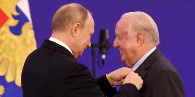 Το παράσημο του «Τάγματος της Φιλίας» απένειμε ο Putin στον Νίκο Δασκαλαντωνάκη