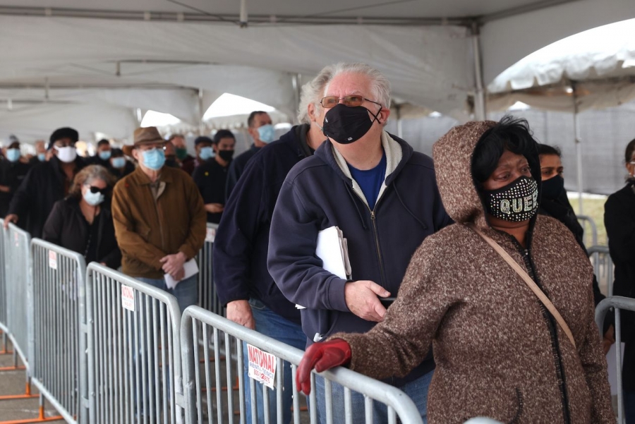 ΗΠΑ: Σε υψηλό έτους ο δείκτης καταναλωτικής εμπιστοσύνης το Μάρτιο, στις 83 μονάδες
