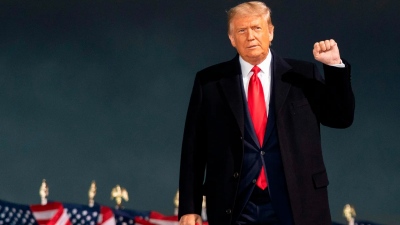 Θα γίνει ο Trump «κουτσή πάπια»; Το εκλογικό θρίλερ που παρακολουθεί στενά ο Zelensky