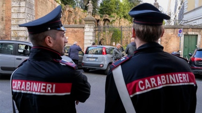 Σαράντα τρεις συλλήψεις στην Ιταλία για παράνομες δοσοληψίες πολιτικών με μαφιόζους