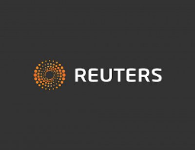 Reuters: Οι έμποροι στην Ευρώπη προσελκύουν τους πελάτες με τις εκπτώσεις της Black Friday