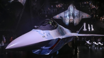 Το Su-75 τρυπάει τους αιθέρες - Αποκαλύφθηκε η πρώτη χώρα που θα το προμηθευθεί από τη Ρωσία