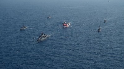 Άλλαξε πάλι πορεία το το Oruc Reis - Παραμένει εντός ελληνικής υφαλοκρηπίδας  - Παρακολουθείται από μονάδες των Ενόπλων Δυνάμεων