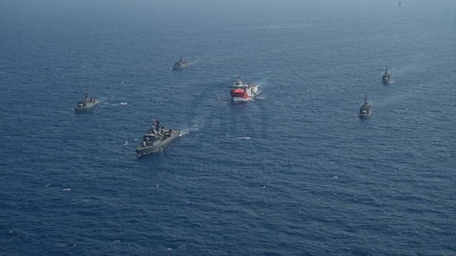 Άλλαξε πάλι πορεία το το Oruc Reis - Παραμένει εντός ελληνικής υφαλοκρηπίδας  - Παρακολουθείται από μονάδες των Ενόπλων Δυνάμεων