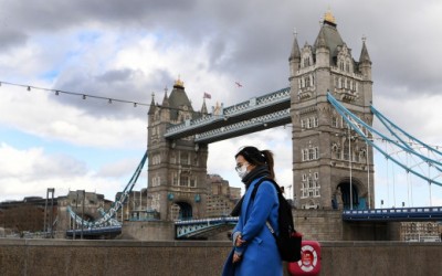 Βρετανία - Κορωνοϊός: Το Λονδίνο θα τεθεί στη δεύτερη υψηλότερη βαθμίδα κινδύνου