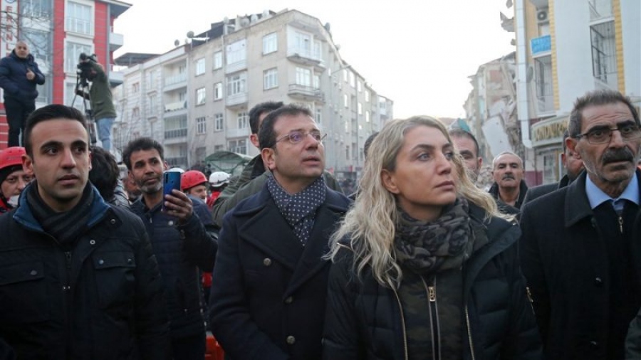 Χάος στην Τουρκία λόγω του σεισμού - Τουλάχιστον 12 άτομα στο νοσοκομείο από πανικό