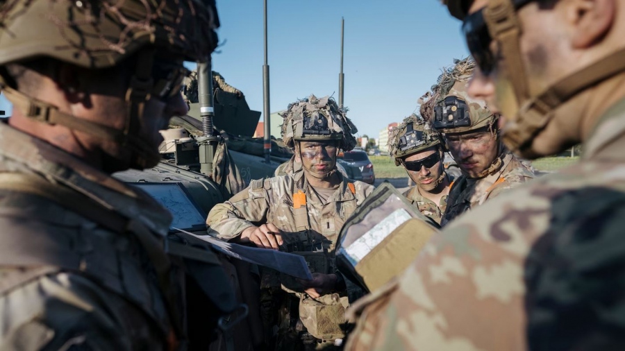 Η νέα στρατηγική του ΝΑΤΟ σε πλήρη εξέλιξη: Διπλασιάστηκε η στρατιωτική παρουσία στην Ανατολική Ευρώπη