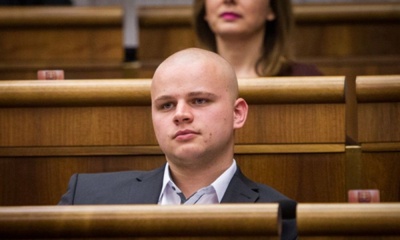 Σλοβακία: Ακροδεξιός βουλευτής συνέκρινε τους Ρομά με ζώα και έχασε την έδρα του