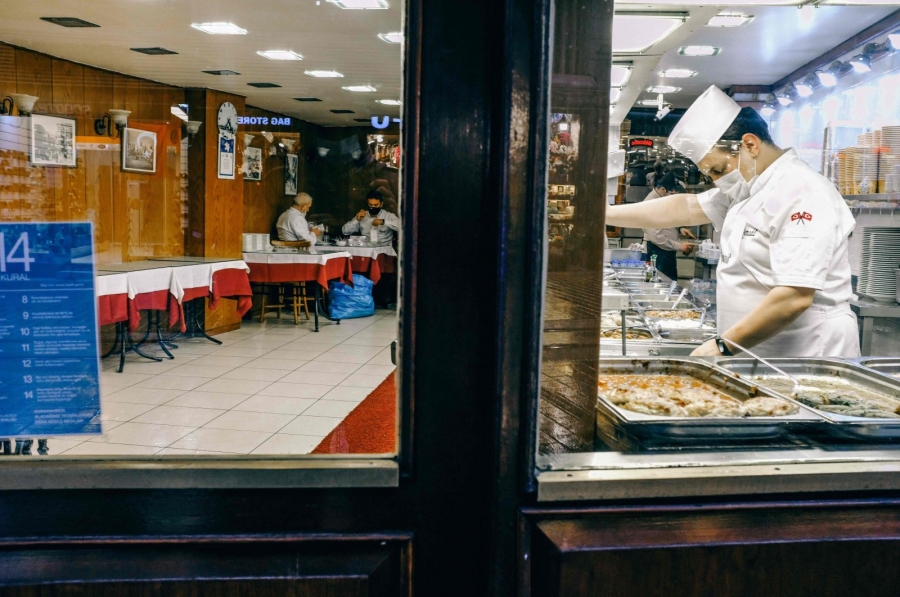 Τουρκία: Θα ανοίγει η εστίαση, όπου μειώνονται τα κρούσματα Covid