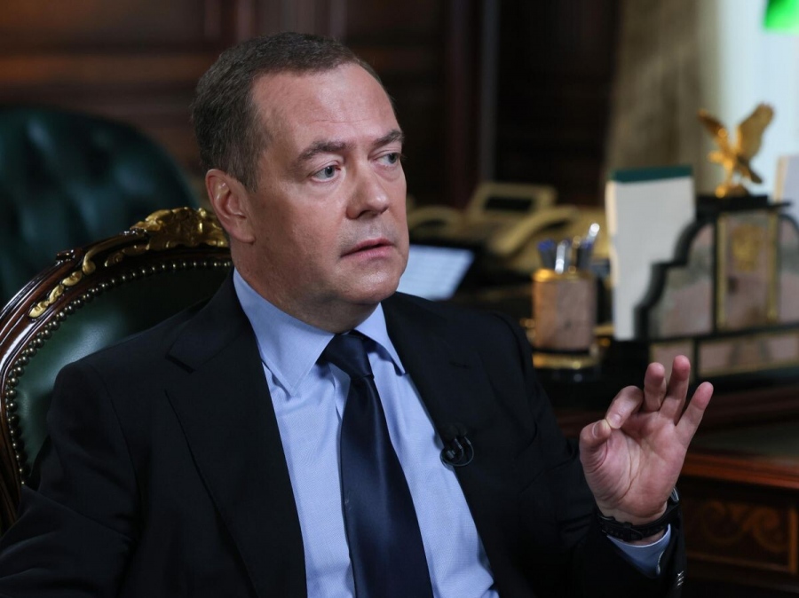 Medvedev (Ρωσία): Το στρατιωτικό δόγμα της Ρωσίας μας επιτρέπει να μετατρέψουμε σε άμορφη μάζα στόχους του ΝΑΤΟ