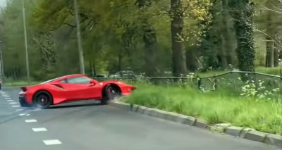 Καταστροφικό ατύχημα για μία Ferrari 488 Pista