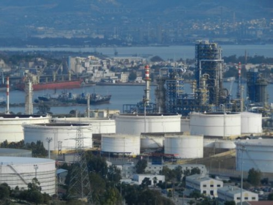 Για την επόμενη ημέρα των αμερικανικών κυρώσεων στο Ιράν προετοιμάζονται ΕΛΠΕ και Motor Oil