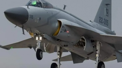 Σάντουιτς ανάμεσα σε Ινδία, Ιράν και Αφγανιστάν... Το πυρηνικό Πακιστάν αντιμετωπίζει «τριπλή πίεση» επιβίωσης