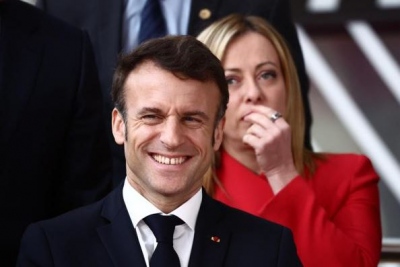 O Macron τρέμει την επιτυχία της ακροδεξιάς Meloni και θέλει να αποτύχει - Τι φοβάται ενόψει ευρωεκλογών