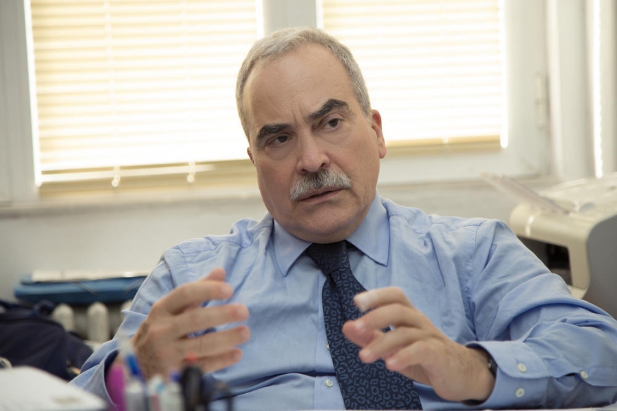 Λαζανάς (λοιμωξιολόγος): Οι ελευθερίες στους εμβολιασμένους να μην διαταράσσουν τα επιδημιολογικά δεδομένα