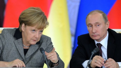 Στη Γερμανία ο Putin - Κρίσιμη συνάντηση με τη Merkel το Σάββατο 18/8