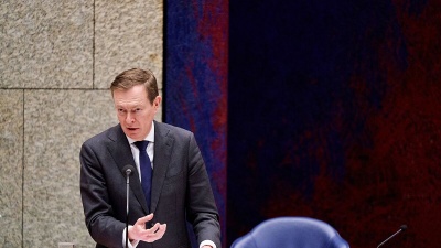 Ολλανδία: Παραιτήθηκε ο υπουργός Ιατρικής Περίθαλψης που κατέρρευσε στο κοινοβούλιο