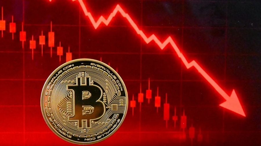 Εφιάλτης στα κρυπτονομίσματα: Κάτω από τα 63.000 δολάρια το Bitcoin - Σκάει η τεχνολογική φούσκα, με νέο κραχ απειλεί η Fed
