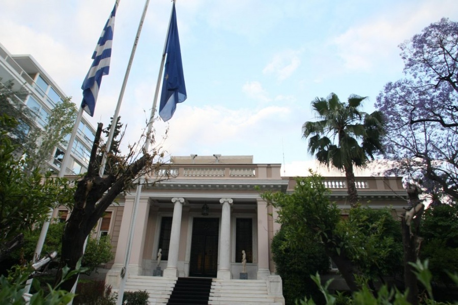 Ανακατεύεται η πολιτική τράπουλα με την πρόταση της κυβέρνησης για το σπάσιμο των μεγάλων περιφερειών